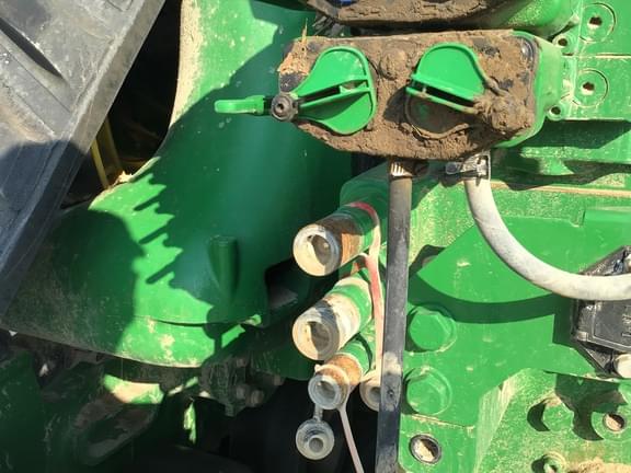 Image of John Deere 9RX 590 equipment image 2