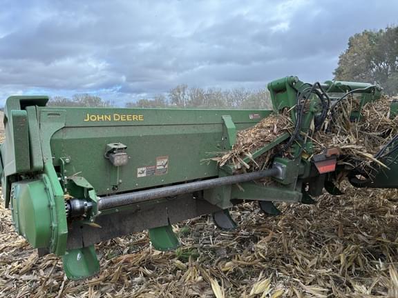 Image of John Deere C12F equipment image 3