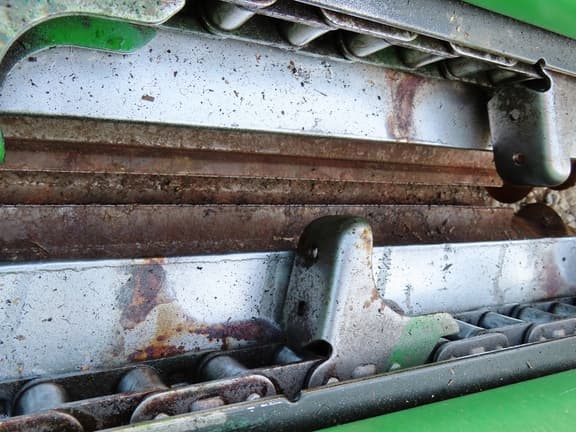 Image of John Deere C12F equipment image 4