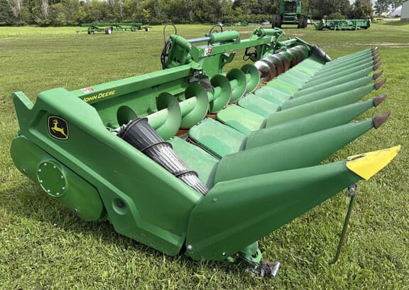 Image of John Deere C12F equipment image 2