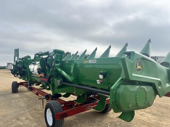 Image of John Deere C12F equipment image 2