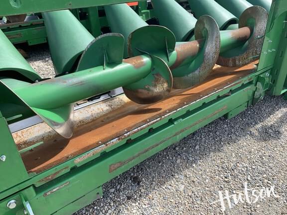 Image of John Deere C12F equipment image 3