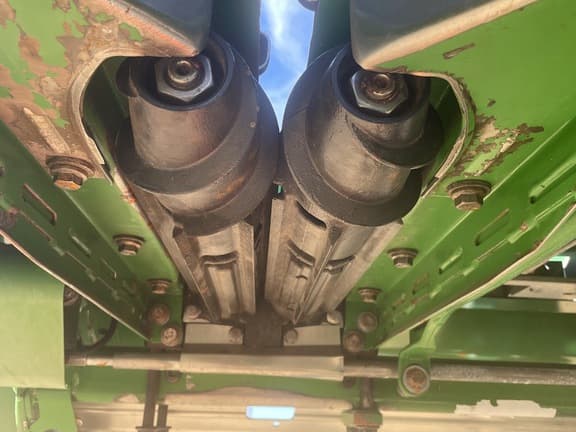 Image of John Deere C12F equipment image 2