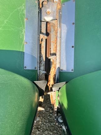 Image of John Deere C12F equipment image 3