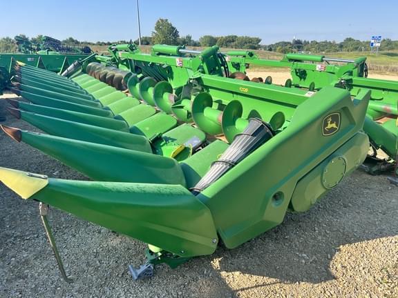 Image of John Deere C12F Primary image