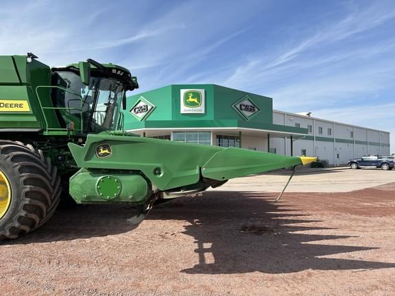 Image of John Deere C12F equipment image 1