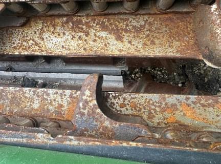 Image of John Deere C12F equipment image 2