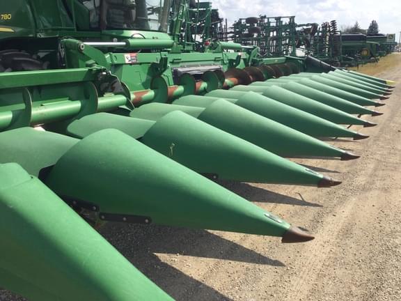 Image of John Deere C12F Primary image