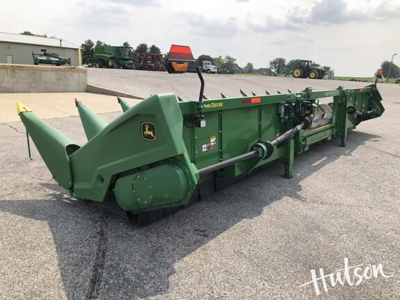 Image of John Deere C12R equipment image 3