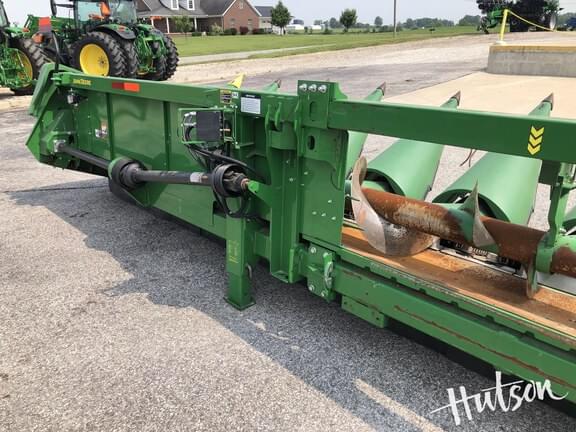 Image of John Deere C12R equipment image 4