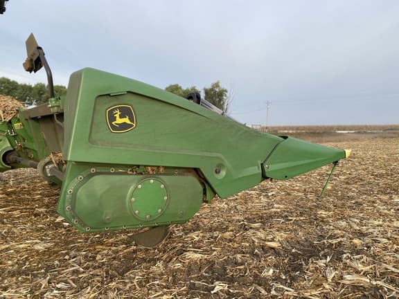 Image of John Deere C12R equipment image 4