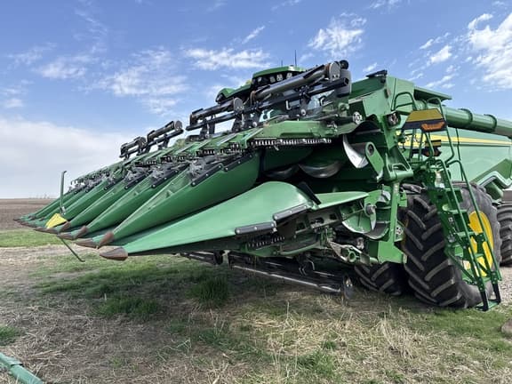 Image of John Deere C16F equipment image 2