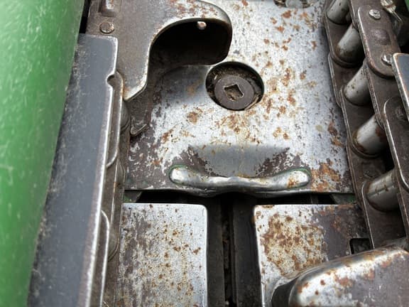 Image of John Deere C16R equipment image 4