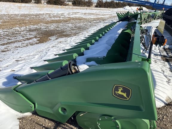 Image of John Deere C18R Primary image