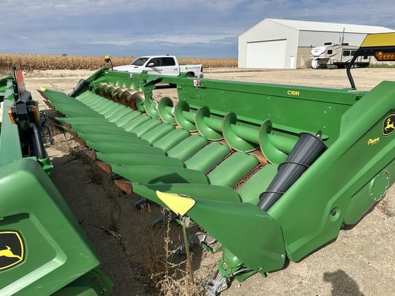 2022 John Deere C18R Equipment Image0