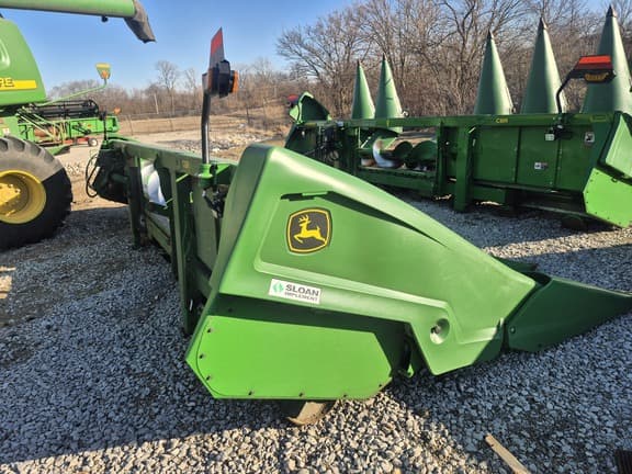 Image of John Deere C8R Primary image