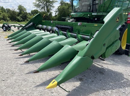 2022 John Deere C8R Equipment Image0