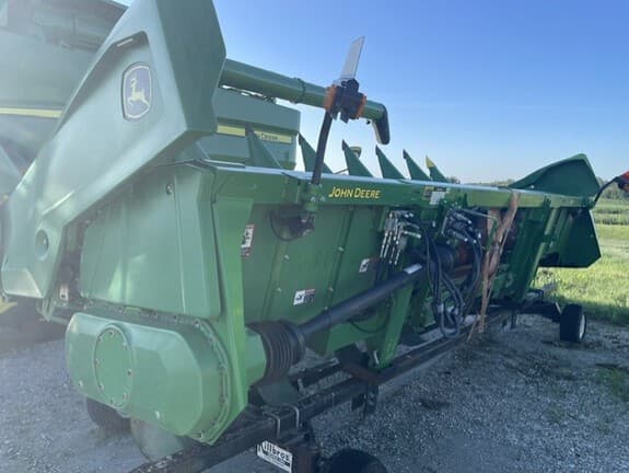 Image of John Deere C8R equipment image 1