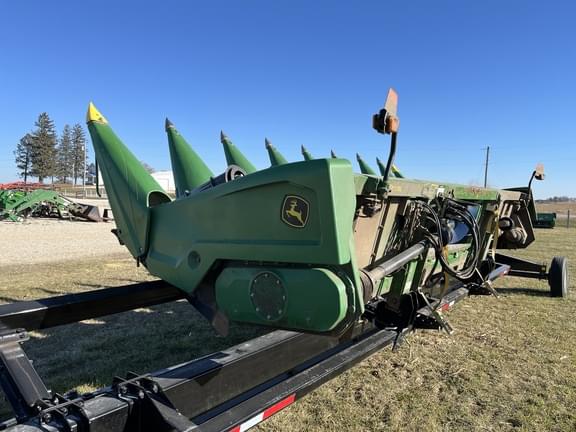Image of John Deere C8R equipment image 1