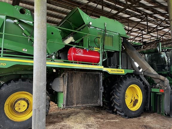 Image of John Deere CP770 equipment image 4