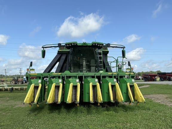 2022 John Deere CP770 Equipment Image0