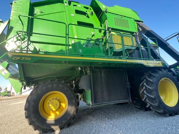 Image of John Deere CP770 equipment image 4