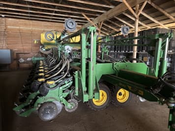 Main image John Deere DB60