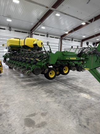2022 John Deere DB60 Equipment Image0