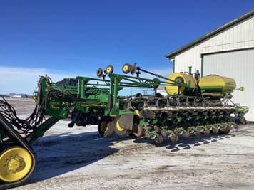 Main image John Deere DB60