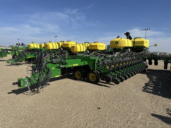 2022 John Deere DB66 Equipment Image0