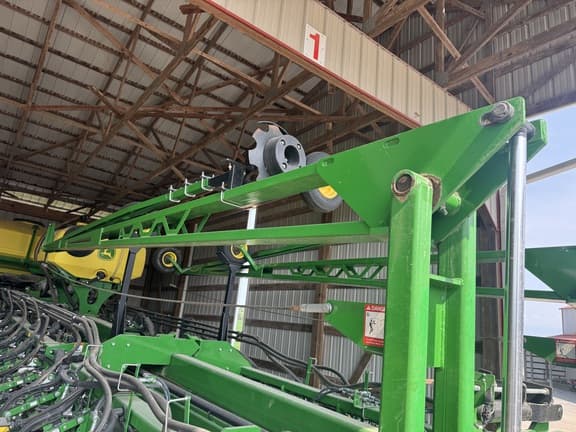 Image of John Deere DB80 equipment image 3