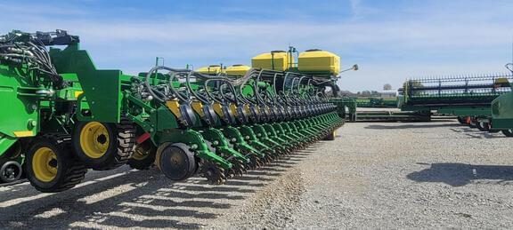 Image of John Deere DB90 equipment image 1