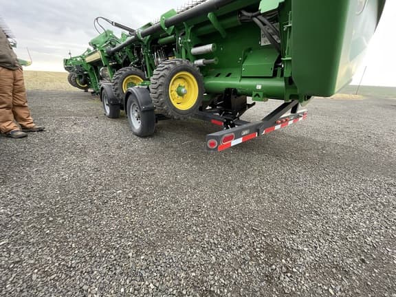 Image of John Deere HD35R equipment image 4