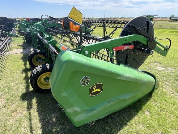Image of John Deere HD35R equipment image 4