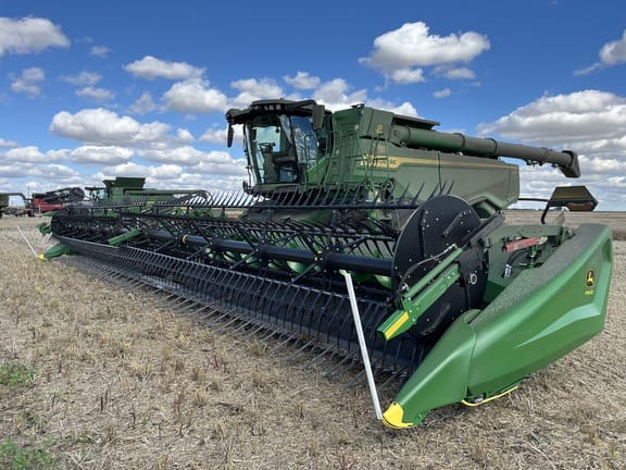 2022 John Deere HD45F Equipment Image0