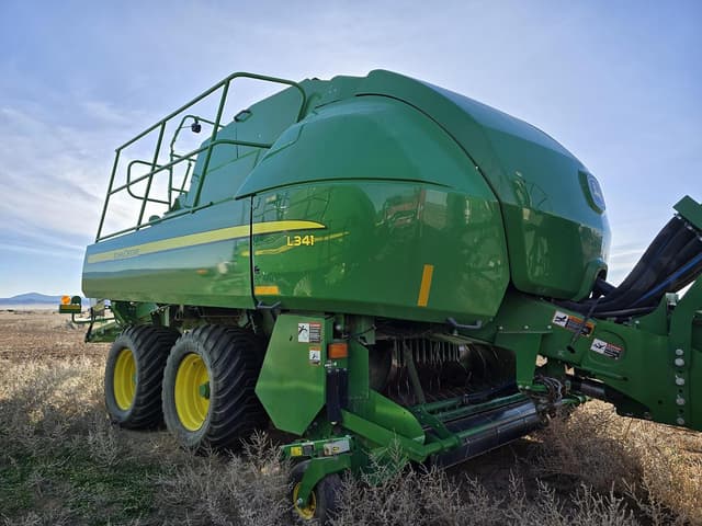 Image of John Deere L341 equipment image 4