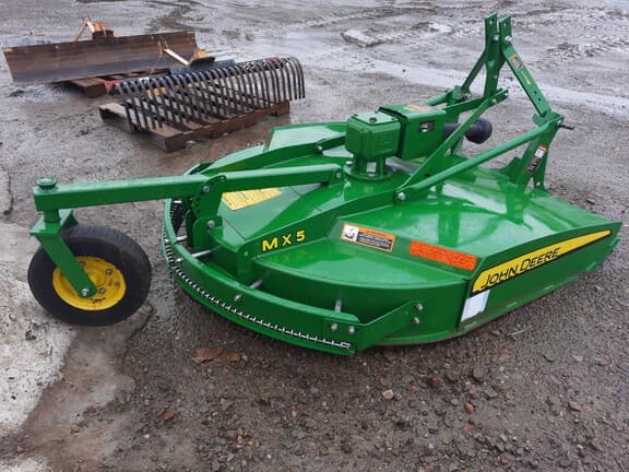 Image of John Deere MX5 Image 0