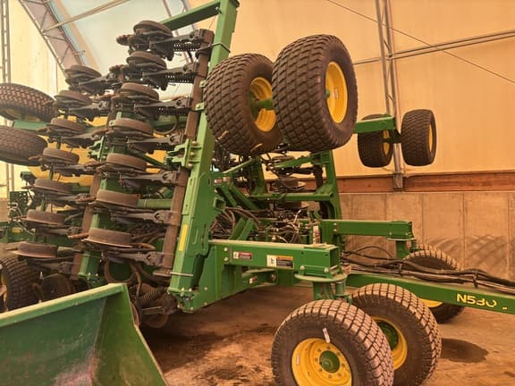 Image of John Deere N530C equipment image 2