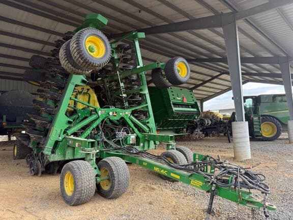 Image of John Deere N536C Primary image