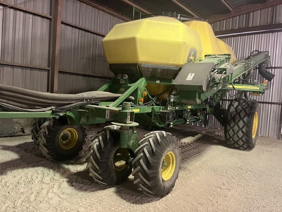 Image of John Deere N536C equipment image 2