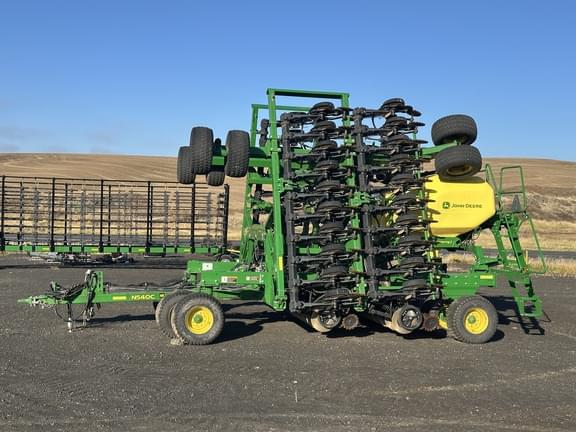 Image of John Deere N540C equipment image 1
