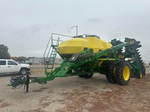 Image of John Deere N560 equipment image 1