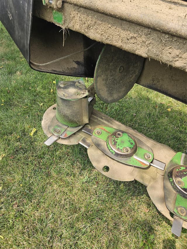 Image of John Deere R240 equipment image 3