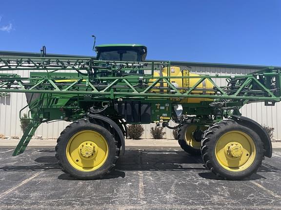 Image of John Deere R4023 equipment image 3