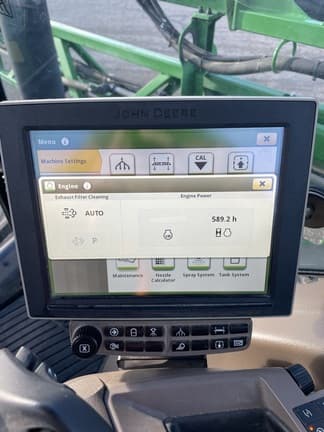 Image of John Deere R4023 equipment image 2