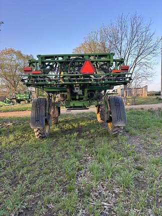 Image of John Deere R4023 equipment image 1