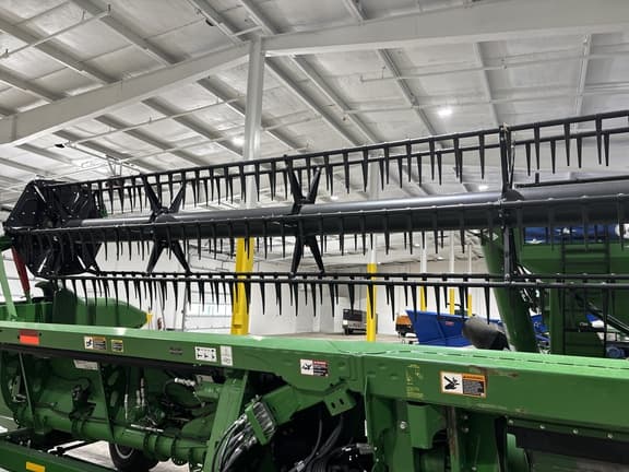 Image of John Deere RD35F equipment image 2