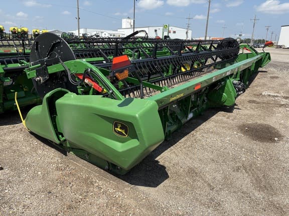 Image of John Deere RD35F equipment image 3