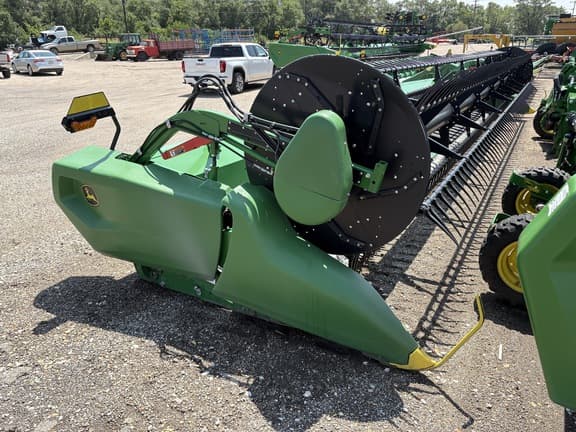 Image of John Deere RD35F equipment image 2