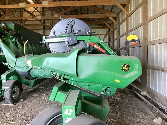 Image of John Deere RD40F equipment image 1